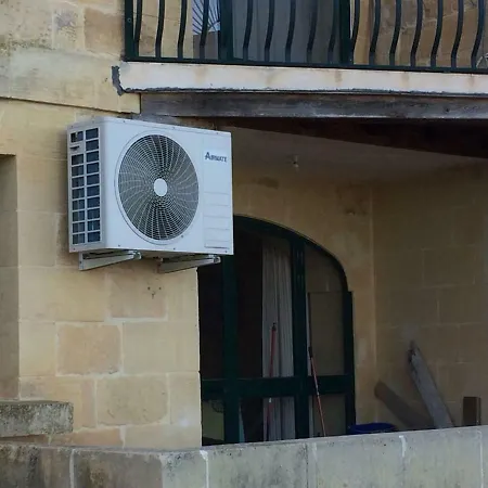 Zebbug Gozo Sea View * Għajn Melel